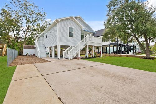 625 Pine Road, Clear Lake Shores, TX, 77565 | Card Image