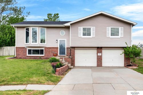 3434 Timber Ridge Cir, Lincoln, NE, 68522-9158 | Card Image