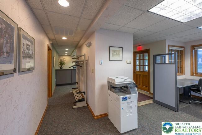 233 Pershing Blvd, Home with 0 bedrooms, 0 bathrooms and 6 parking in Whitehall PA | Image 31