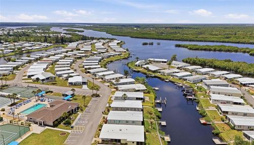 118 Martinique Rd, NORTH PORT, FL, 34287-3307 | Card Image