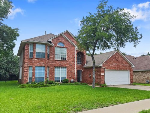 6312 Bittersweet Dr, Arlington, TX, 76001-5664 | Card Image