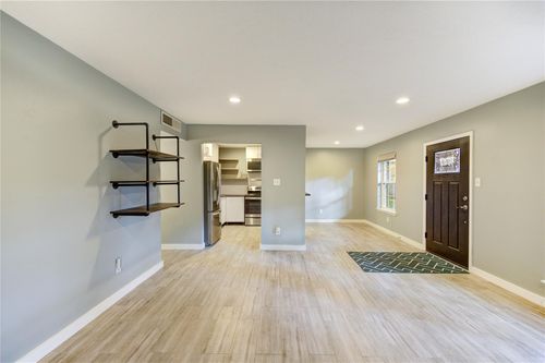 155-3224 Timmons Ln, Houston, TX, 77027-5949 | Card Image