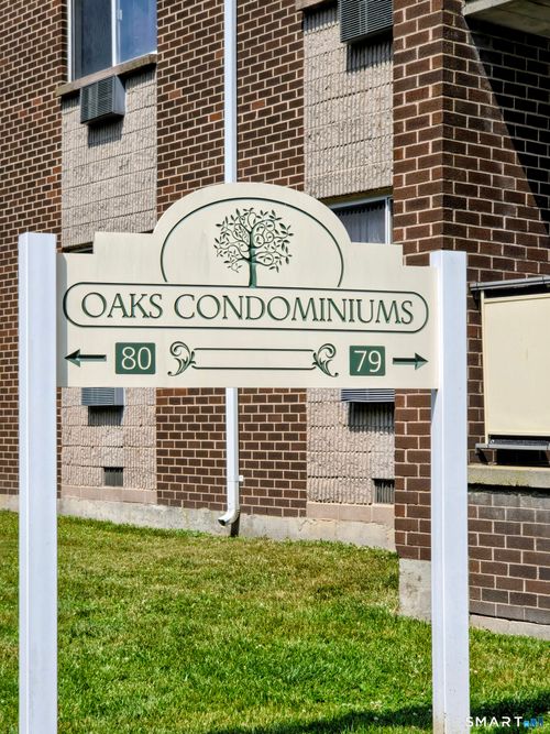 271-80 Claudia Dr, West Haven, CT, 06516-3021 | Card Image