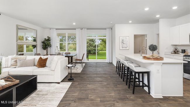 11_TN_Memphis_Clifton_Open-View | Image 12