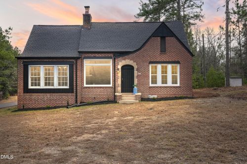 1811 Carthage St, Sanford, NC, 27330-7007 | Card Image