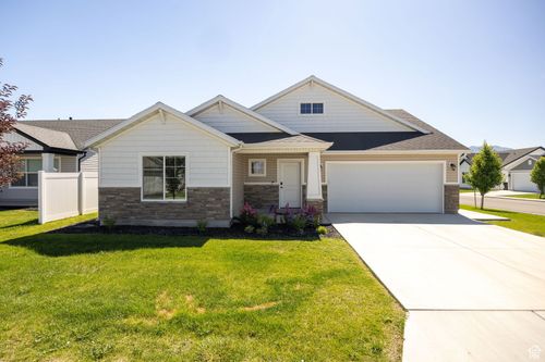 824 N 980 W, Tremonton, UT, 84337-2584 | Card Image