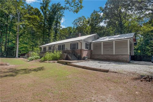 60 Hampton Ct, Columbus, NC, 28722-3476 | Card Image