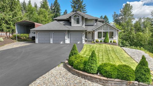 11011 210th St Se, Snohomish, WA, 98296-7183 | Card Image
