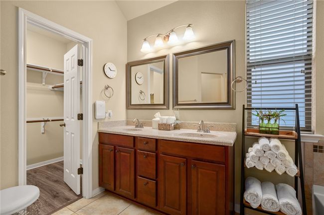 2820 Garnet Ridge Dr, House other with 3 bedrooms, 2 bathrooms and 2 parking in Leander TX | Image 19