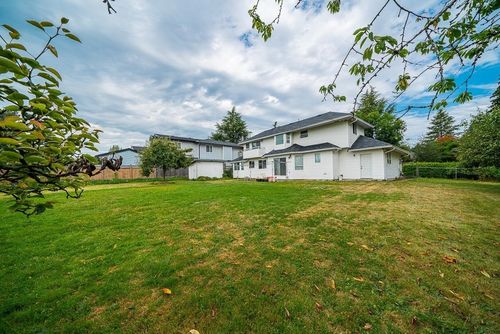 13346 92 Ave, Surrey, BC, V3V7S9 | Card Image