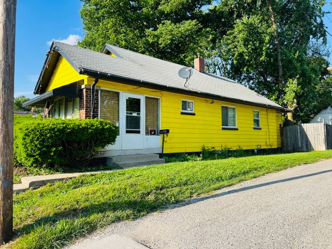 1015 Winfield Avenue, House other with 2 bedrooms, 1 bathrooms and null parking in Indianapolis IN | Image 3