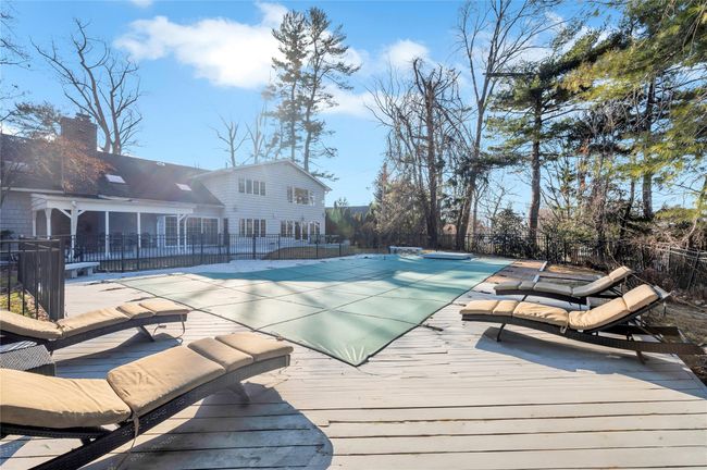 76 Hemlock Rd, House other with 6 bedrooms, 4 bathrooms and 2 parking in Manhasset NY | Image 22