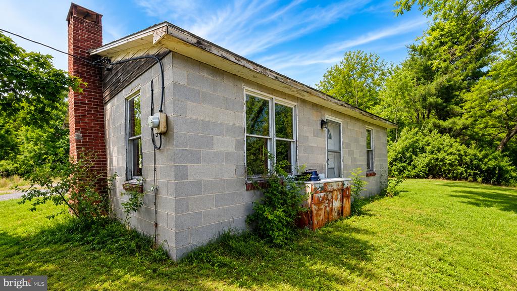 Land in MILROY 2
