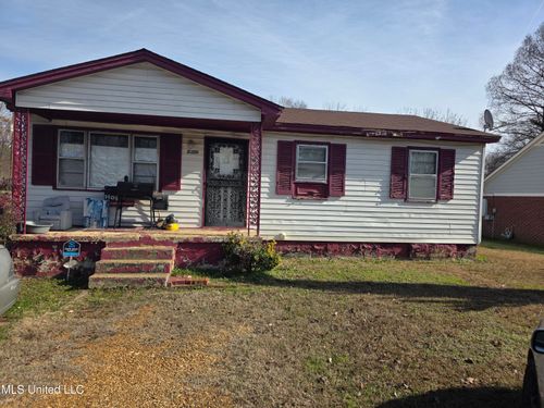 7370 Murry Hill Cir, Olive Branch, MS, 38654-1119 | Card Image