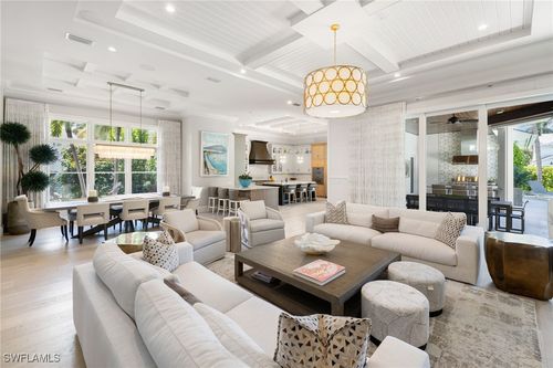 770 9th Ave S, Naples, FL, 34102-6940 | Card Image