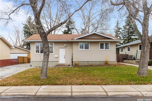 126 Church Dr, Regina, SK, S4X1P8 | Card Image