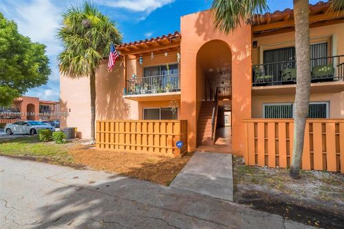 apt-i25-7204 Fairway Dr, Miami Lakes, FL, 33014-6915 | Card Image