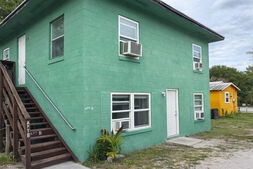 2206 Delaware Ave, Fort Pierce, FL, 34950-6211 | Card Image