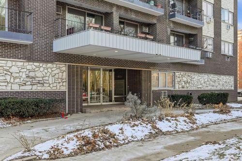 apt-2f-401 Grove Ave, Oak Park, IL, 60302-3854 | Card Image
