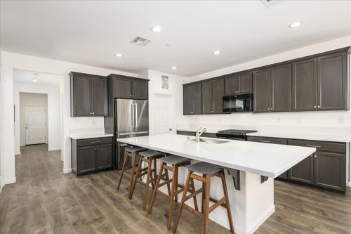 903 Wyatt Ln, Winters, CA, 95694-2149 | Card Image