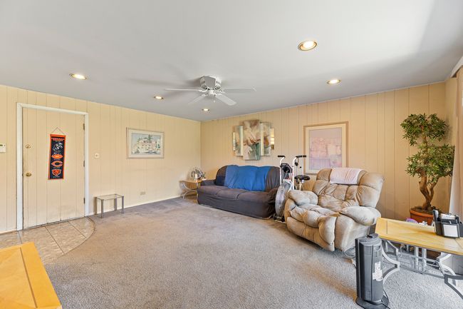 2213 Strawberry Ln, House other with 3 bedrooms, 3 bathrooms and 2 parking in Glenview IL | Image 17