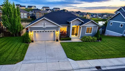2325 Nw Valley View Dr, Pullman, WA, 99163-7004 | Card Image