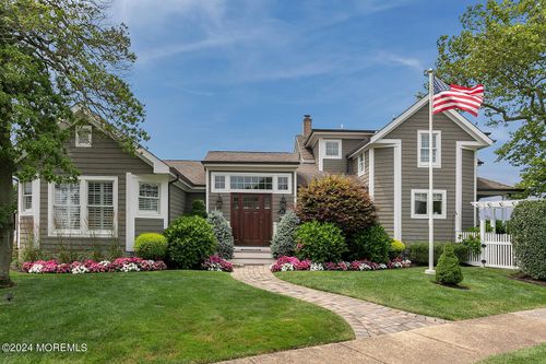 208 Neptune Pl, Sea Girt, NJ, 08750-3211 | Card Image
