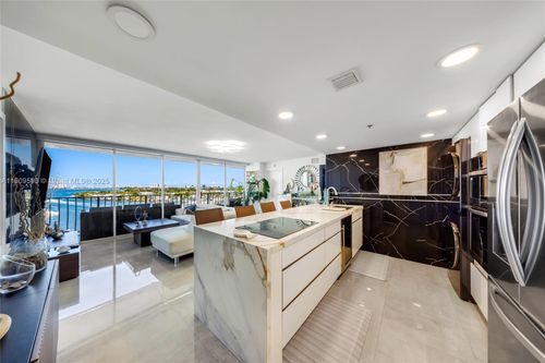 1216-7601 E Treasure Dr, North Bay Village, FL, 33141-4363 | Card Image