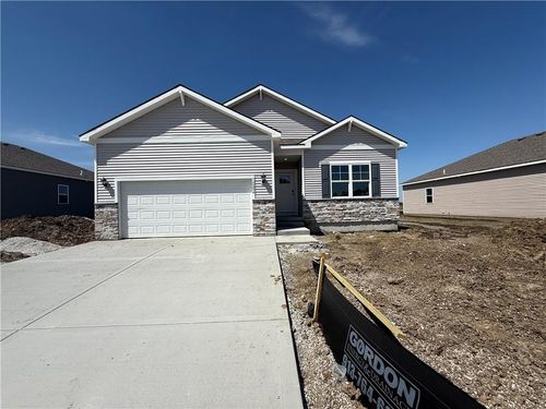 713 Fallen Leaf Drive, Belton, MO, 64012 | Card Image