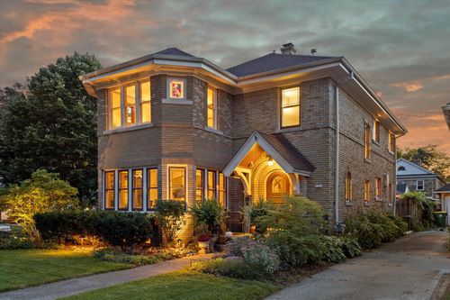 4101 N Morris Blvd, Shorewood, WI, 53211-1840 | Card Image