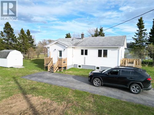 16 Hillcrest Dr, Stephenville, NL, A2N2C7 | Card Image