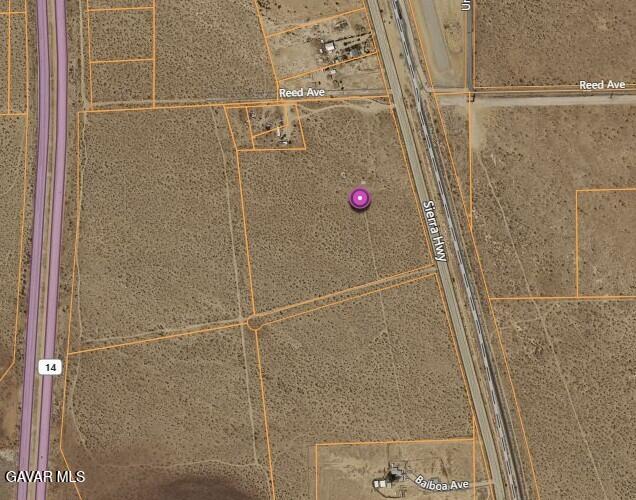 Land in Mojave
