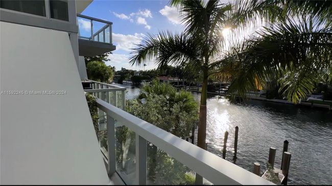 5E-N - 9940 W Bay Harbor Dr, Condo with 2 bedrooms, 2 bathrooms and null parking in Bay Harbor Islands FL | Image 15