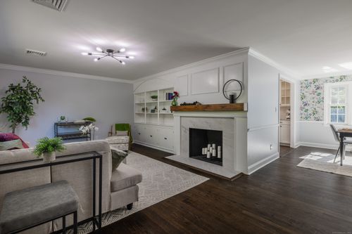 2428 Huntington Tpke, Trumbull, CT, 06611-4019 | Card Image