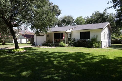 1316 Kathy Ave, Sealy, TX, 77474-3830 | Card Image