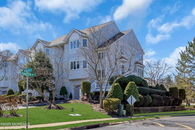 2306 - 236 Azalea Ct, Condo with 3 bedrooms, 3 bathrooms and 4 parking in Toms River NJ | Image 12