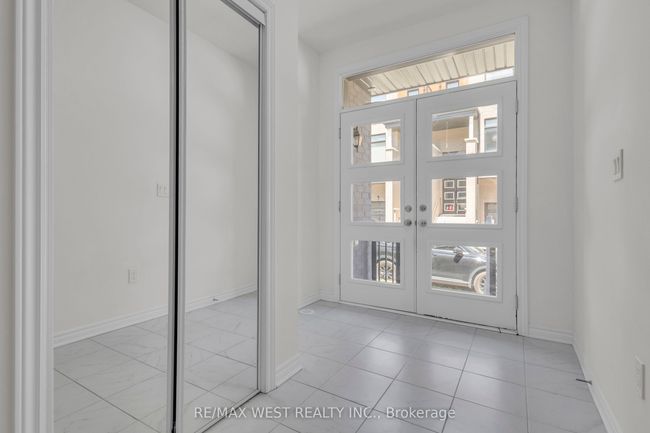 15 Quilico Rd, House attached with 5 bedrooms, 3 bathrooms and 1 parking in Vaughan ON | Image 5