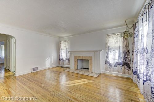 20070 Irvington St, Highland Park, MI, 48203-1176 | Card Image