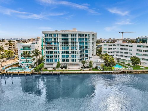 apt-302-9821 E Bay Harbor Dr, Bay Harbor Islands, FL, 33154-1868 | Card Image