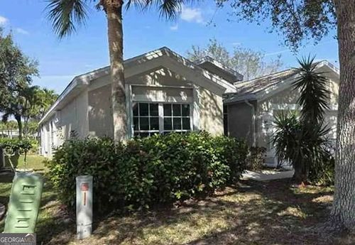 8904 Cedar Hollow Dr, FORT MYERS, FL, 33912-1468 | Card Image