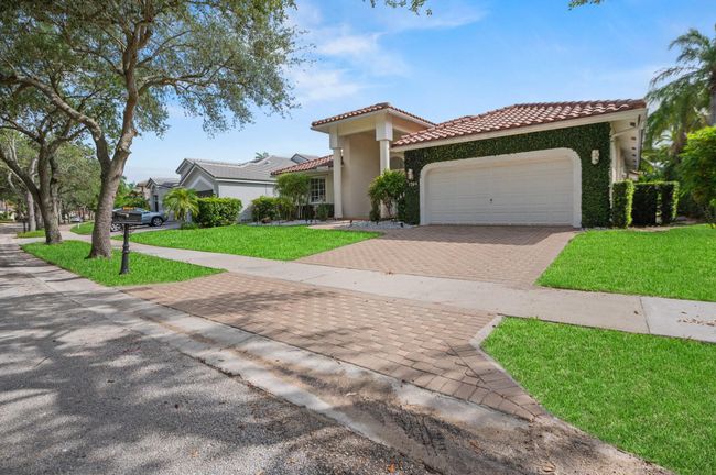 2904 Oakbrook Dr, House other with 5 bedrooms, 4 bathrooms and null parking in Weston FL | Image 44