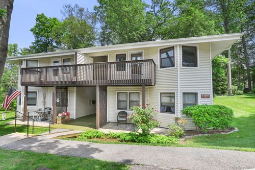 apt-d-34 Warwick Pl, Yorktown Heights, NY, 10598-1620 | Card Image