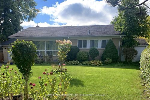 61 Hurlingham Cres, North York, ON, M3B2P9 | Card Image