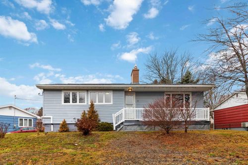 12 Belvedere Dr, Lower Sackville, NS, B4C2M1 | Card Image