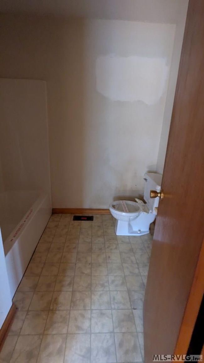 557 Nc Highway 48, House other with 3 bedrooms, 2 bathrooms and null parking in Gaston NC | Image 11