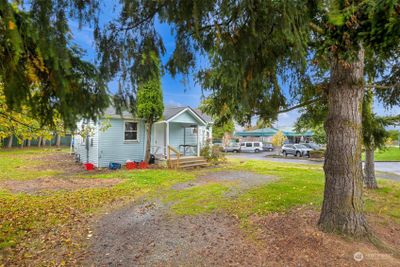 2418 Texas Street, House other with 2 bedrooms, 1 bathrooms and null parking in Bellingham WA | Image 3