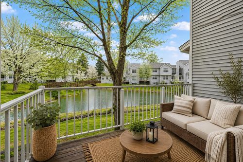 4356 Pine Ridge Ct, Ann Arbor, MI, 48105-2795 | Card Image