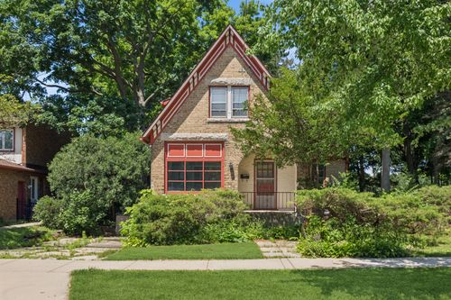 1060 Deerfield Rd, Deerfield, IL, 60015-4126 | Card Image