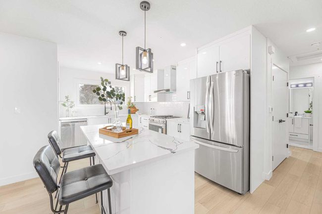 471 Cedarpark Dr Sw, House other with 5 bedrooms, 3 bathrooms and 1 parking in Calgary AB | Image 9