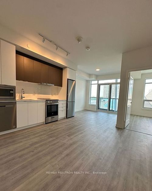 b328-50 Upper Mall Way, Vaughan, ON, L4J0L8 | Card Image